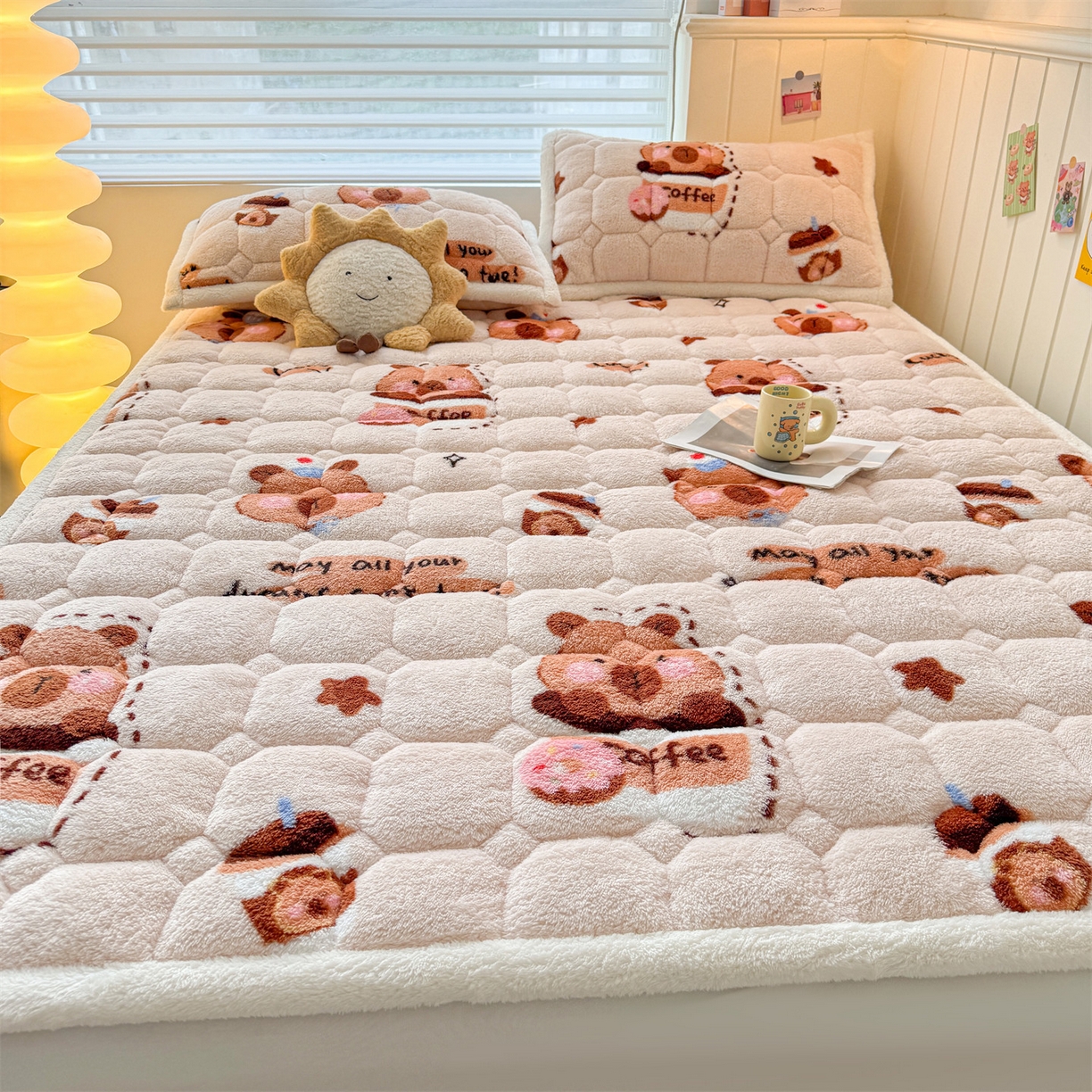 91家纺网 家纺一手货源 找家纺 雯豆家纺 2025新款泰迪绒夹棉床褥子学生宿舍床垫床护垫子加厚卡通保护垫 泰迪绒床褥-茶杯熊