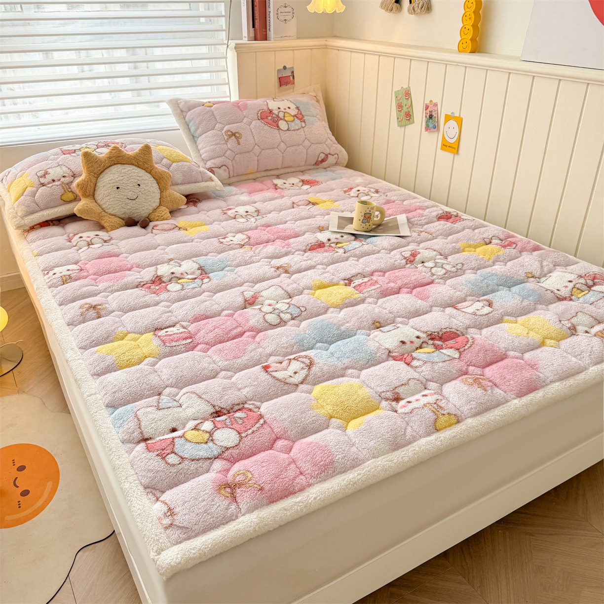 91家纺网 家纺一手货源 找家纺 雯豆家纺 2025新款泰迪绒夹棉床褥子学生宿舍床垫床护垫子加厚卡通保护垫 泰迪绒床褥-粉色KT