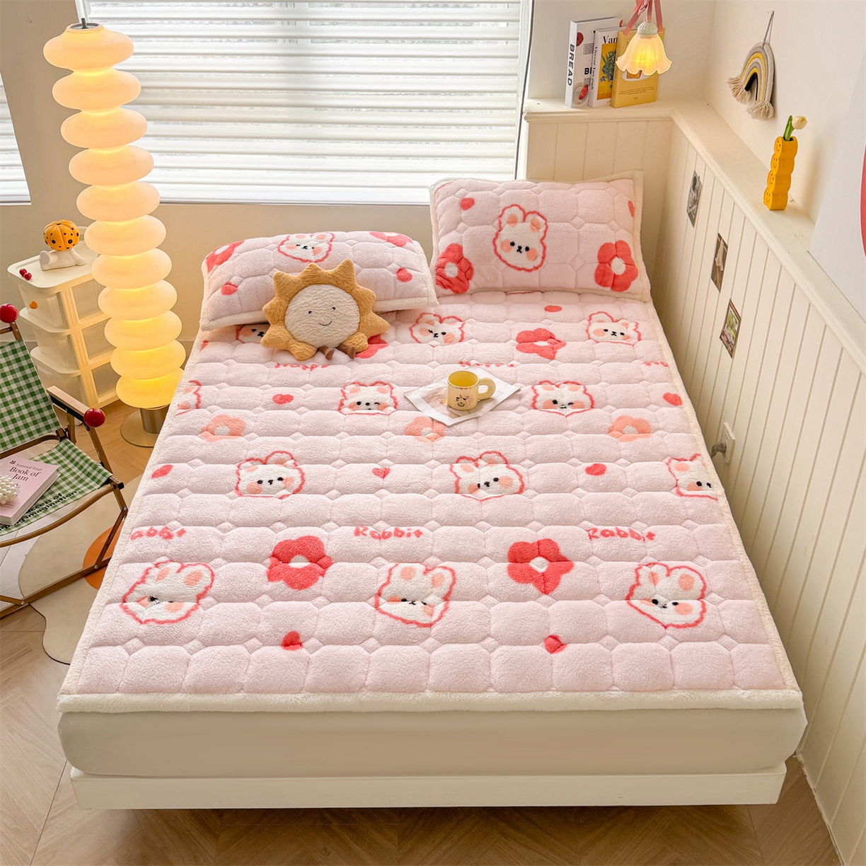 91家纺网 家纺一手货源 找家纺 雯豆家纺 2025新款泰迪绒夹棉床褥子学生宿舍床垫床护垫子加厚卡通保护垫 泰迪绒床褥-浪漫兔