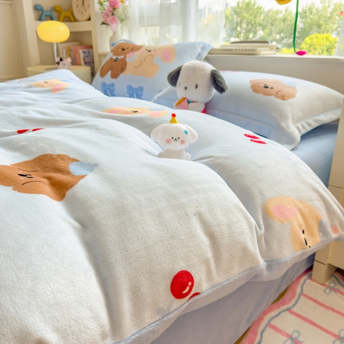 91家纺网 家纺一手货源 找家纺 丝羽坊 2025新款200克加厚小清新牛奶绒床单款 床笠款四件套 被套 宠物派对