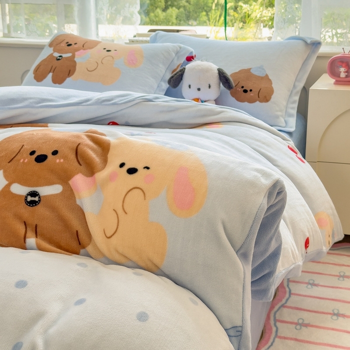 91家纺网 家纺一手货源 找家纺 丝羽坊 2025新款200克加厚小清新牛奶绒床单款 床笠款四件套 被套 宠物派对