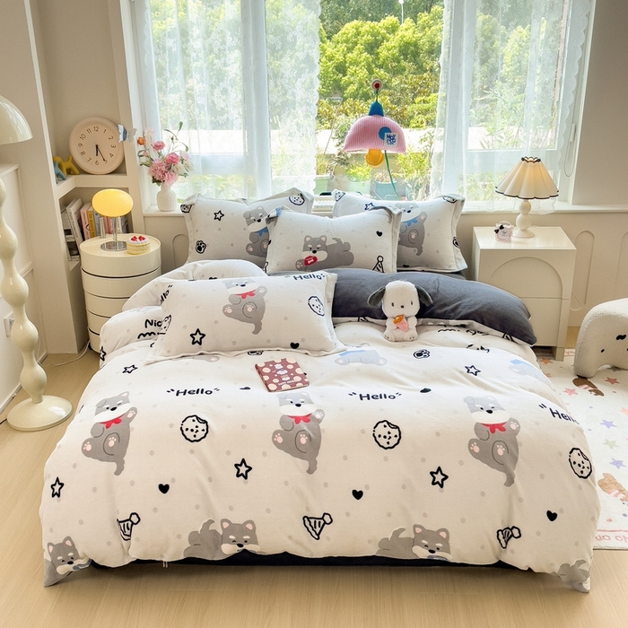 91家纺网 家纺一手货源 找家纺 丝羽坊 2025新款200克加厚小清新牛奶绒床单款 床笠款四件套 被套 幸运小狗