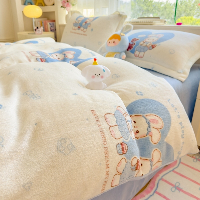 91家纺网 家纺一手货源 找家纺 丝羽坊 2025新款200克加厚小清新牛奶绒床单款 床笠款四件套 被套 安妮兔