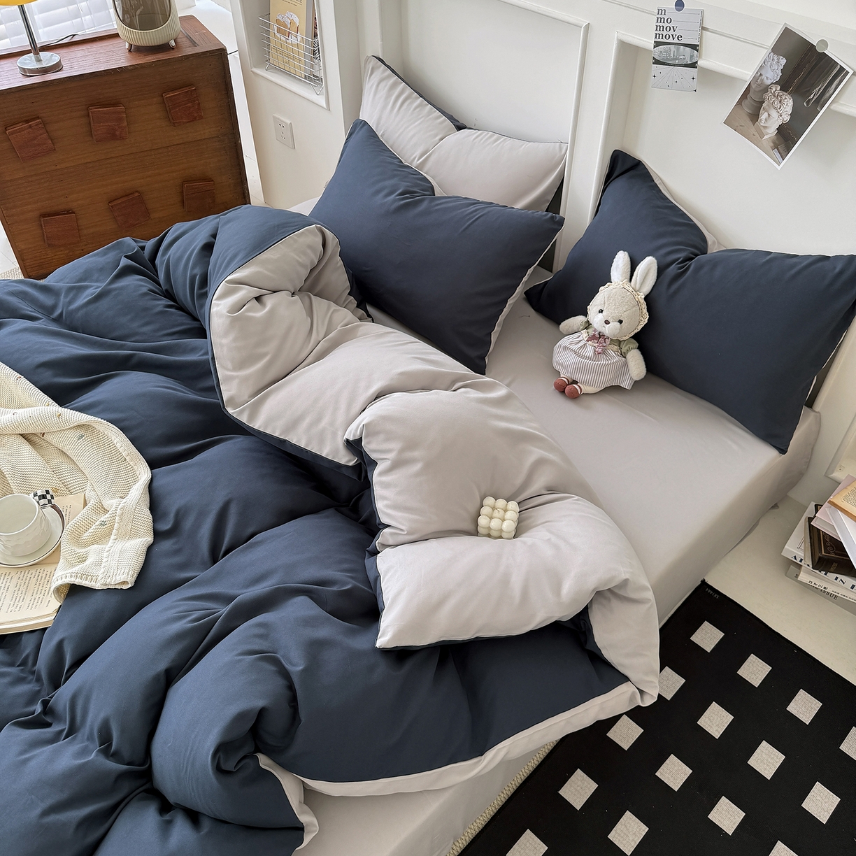 91家纺网 家纺一手货源 找家纺 纽维斯 2025新款水洗棉云朵棉纯色双拼磨毛四件套 蓝灰雾灰