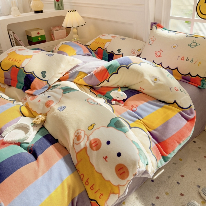 91家纺网 家纺一手货源 找家纺 丝羽坊 2025新款200克加厚小清新牛奶绒床单款 床笠款四件套 被套 彩虹兔