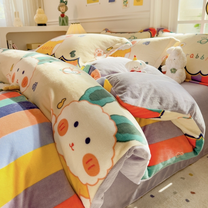 91家纺网 家纺一手货源 找家纺 丝羽坊 2025新款200克加厚小清新牛奶绒床单款 床笠款四件套 被套 彩虹兔