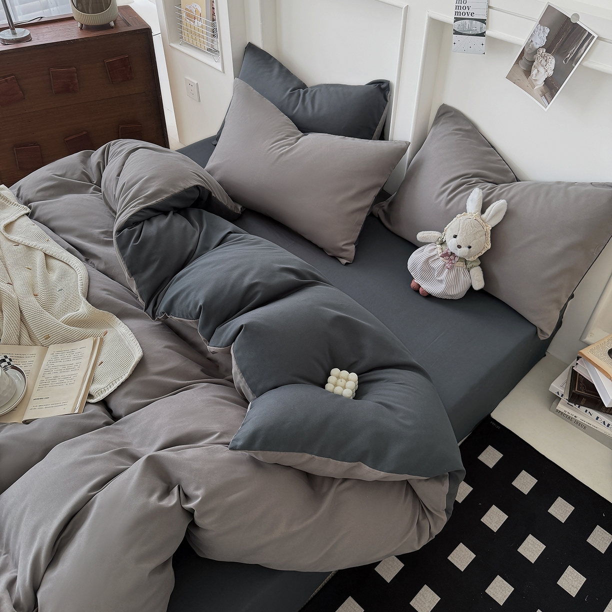 91家纺网 家纺一手货源 找家纺 纽维斯 2025新款水洗棉云朵棉纯色双拼磨毛四件套 浅灰深灰