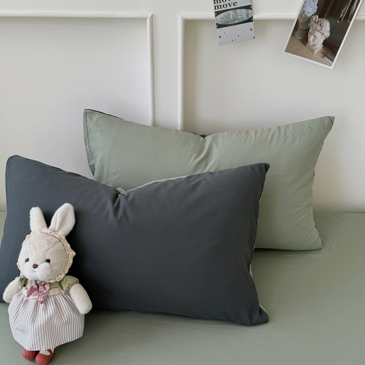 91家纺网 家纺一手货源 找家纺 纽维斯 2025新款水洗棉云朵棉纯色双拼磨毛四件套 深灰扶茶