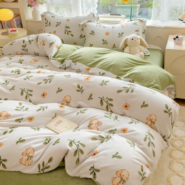 丝羽坊 2025新款200克加厚小清新牛奶绒床单款 床笠款四件套 被套 丛林小兔