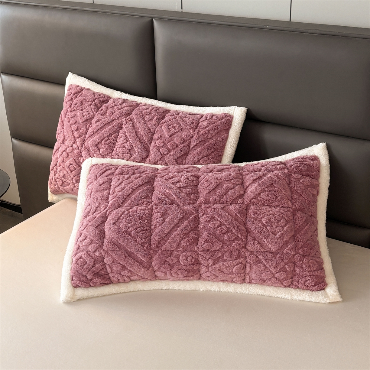 91家纺网 家纺一手货源 找家纺 雯豆家纺 2025秋冬新款塔芙绒毛毯被套两用毯子办公室居家披肩毯盖毯毯子-英伦 英伦-藕粉