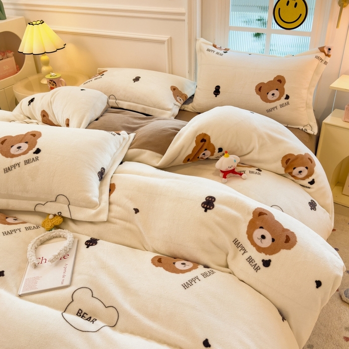 丝羽坊 2025新款200克加厚小清新牛奶绒床单款 床笠款四件套 被套 呆萌熊