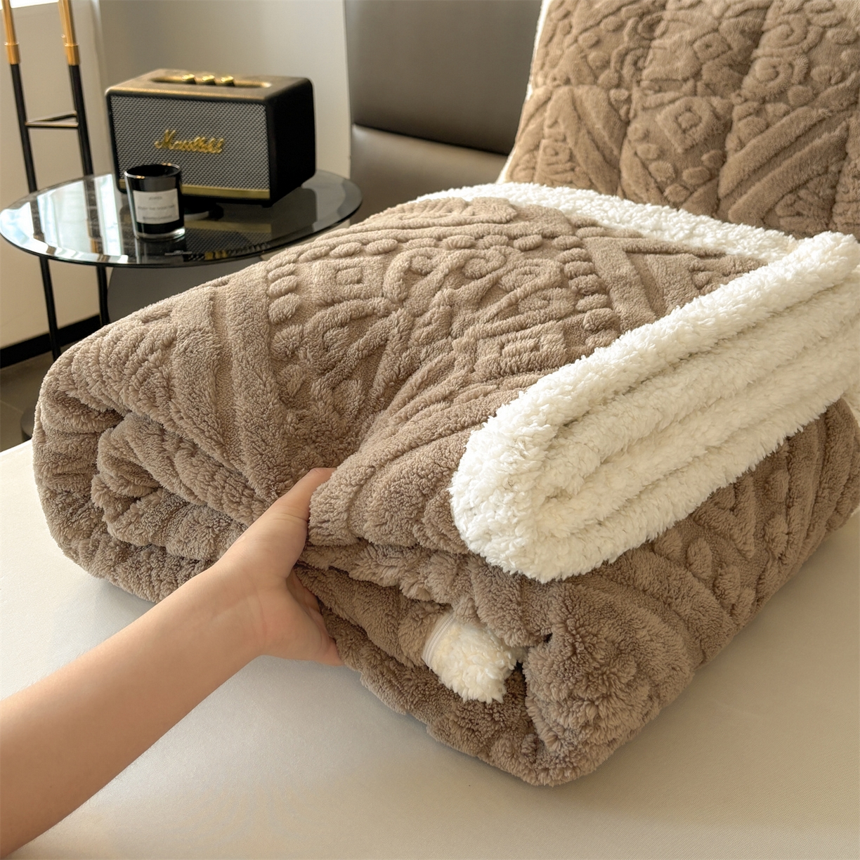 91家纺网 家纺一手货源 找家纺 雯豆家纺 2025秋冬新款塔芙绒毛毯被套两用毯子办公室居家披肩毯盖毯毯子-英伦 英伦-阳光驼