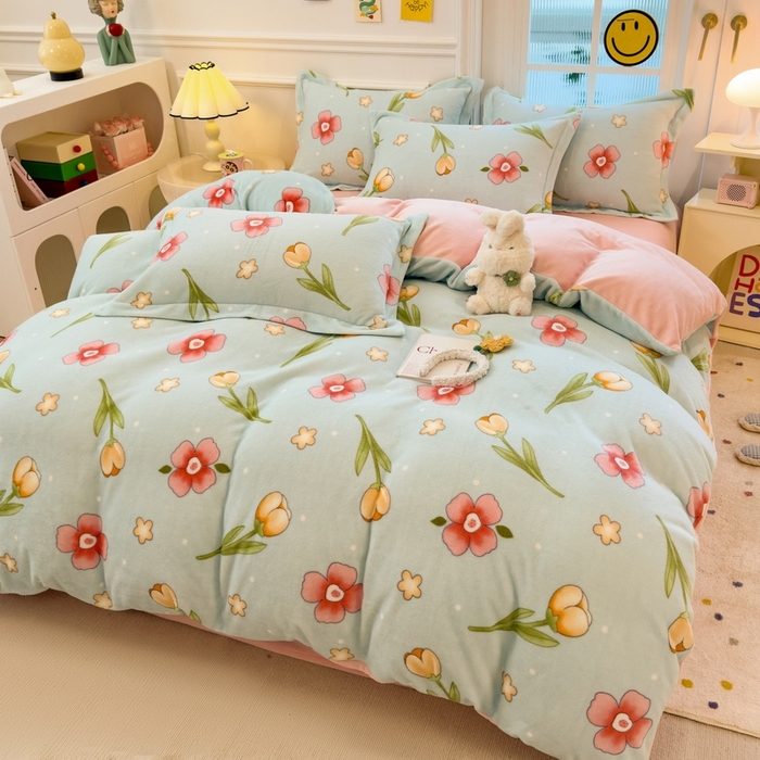 91家纺网 家纺一手货源 找家纺 丝羽坊 2025新款200克加厚小清新牛奶绒床单款 床笠款四件套 被套 花季