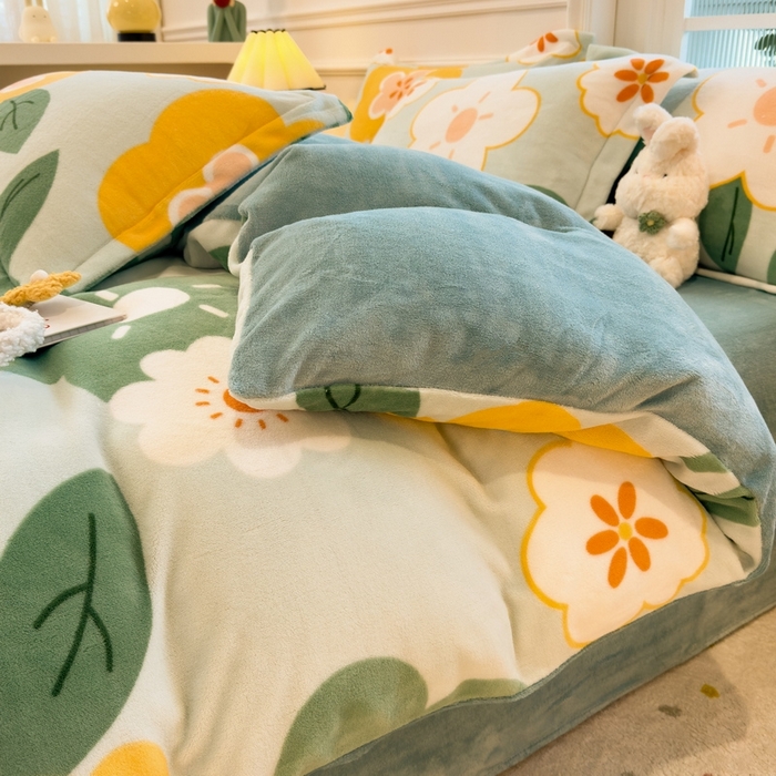 91家纺网 家纺一手货源 找家纺 丝羽坊 2025新款200克加厚小清新牛奶绒床单款 床笠款四件套 被套 花梦