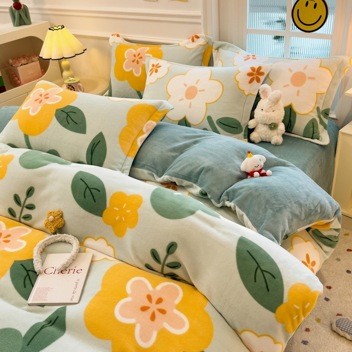 91家纺网 家纺一手货源 找家纺 丝羽坊 2025新款200克加厚小清新牛奶绒床单款 床笠款四件套 被套 花梦