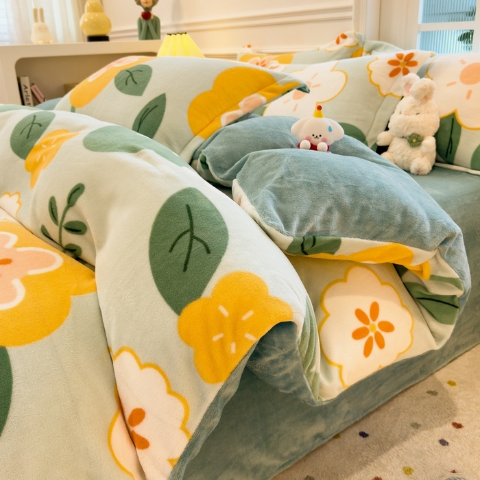 91家纺网 家纺一手货源 找家纺 丝羽坊 2025新款200克加厚小清新牛奶绒床单款 床笠款四件套 被套 花梦