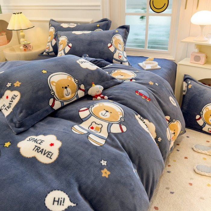 91家纺网 家纺一手货源 找家纺 丝羽坊 2025新款200克加厚小清新牛奶绒床单款 床笠款四件套 被套 漫游太空