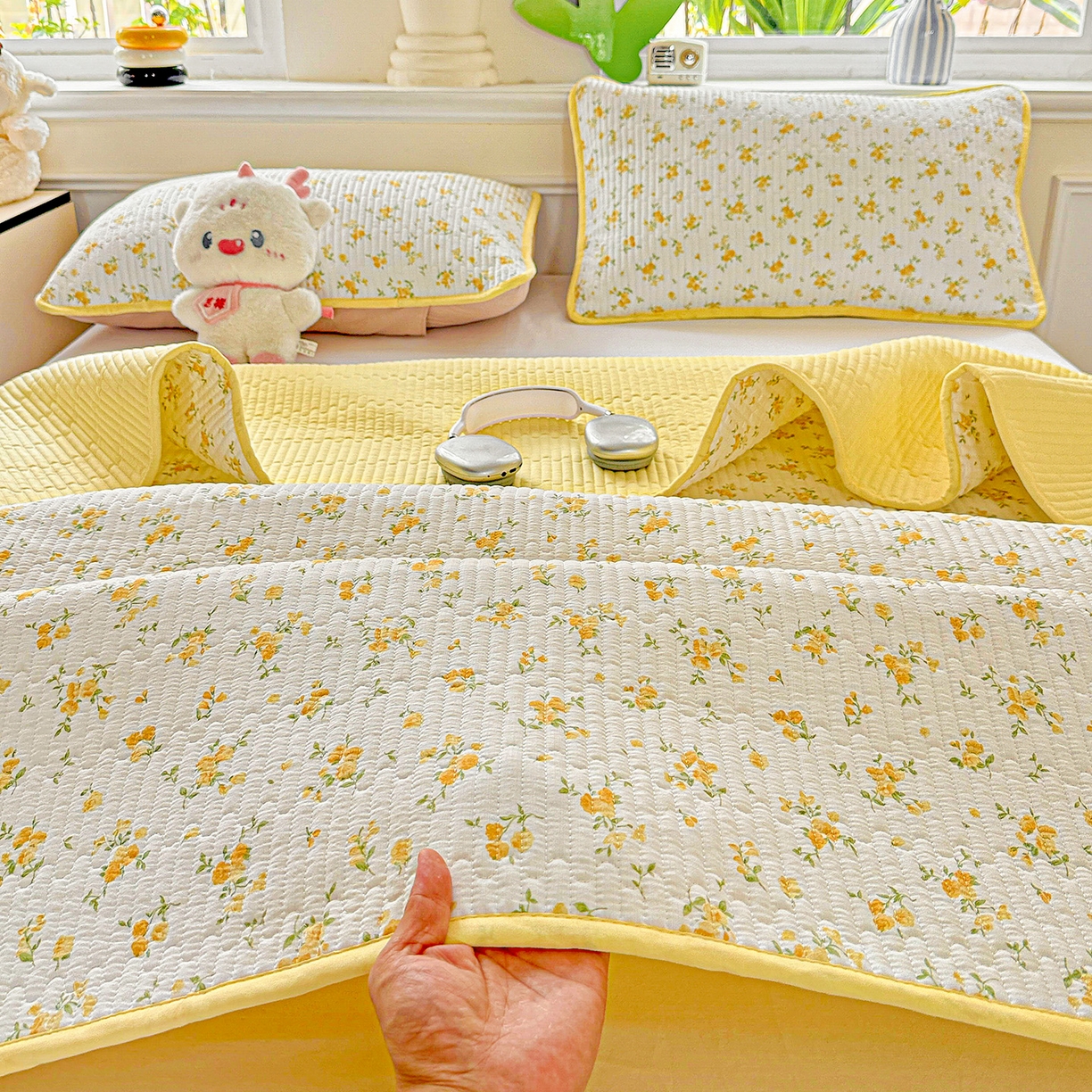 91家纺网 家纺一手货源 找家纺 恒尚居 2025新款双层纱床盖床盖单品单床盖云感夹棉床单床垫软床垫-四季款【系列一】 【春日繁花】双层纱