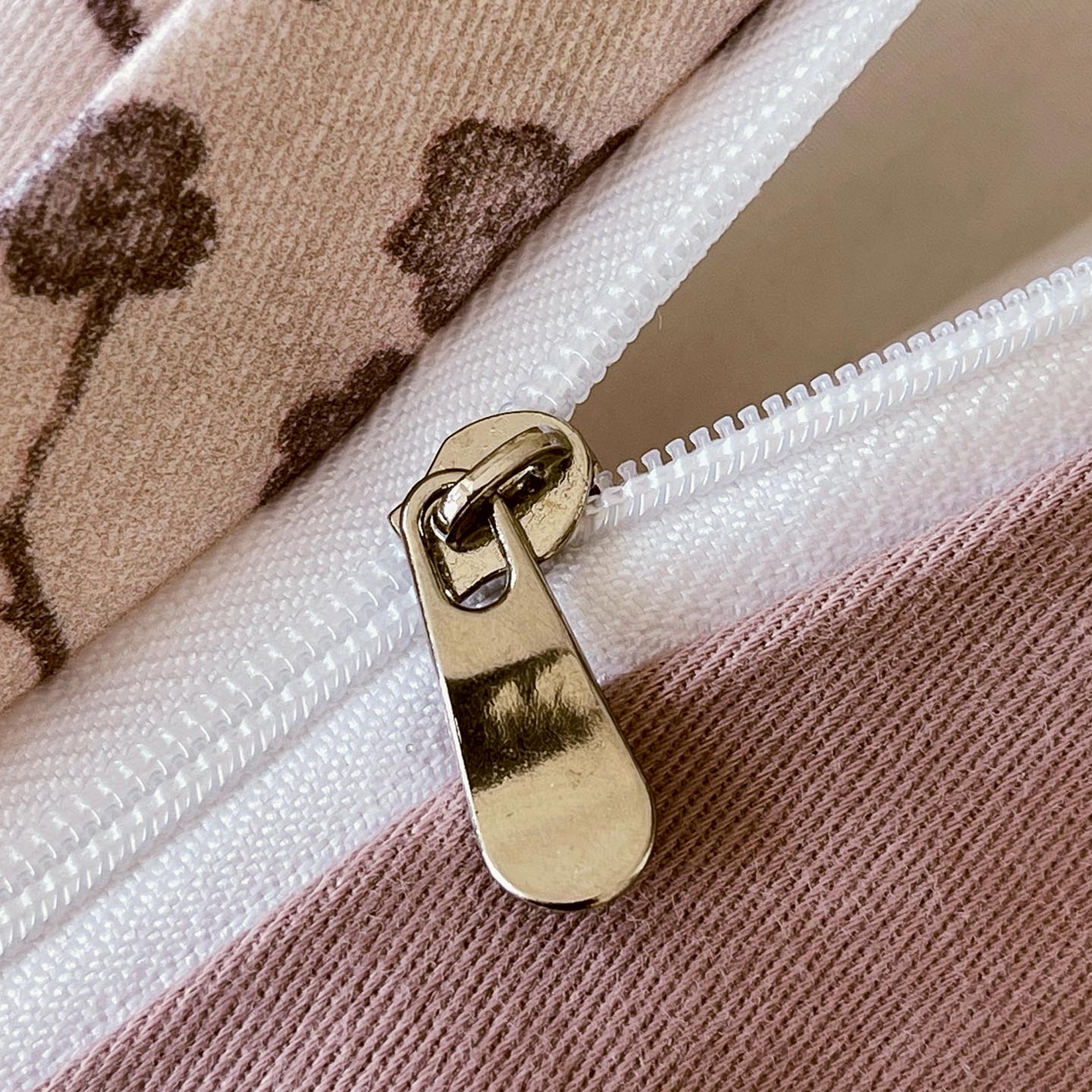 91家纺网 家纺一手货源 找家纺 麦田家纺 2025新款疆大白全棉纯棉加厚生态磨毛四件套 南枝-咖