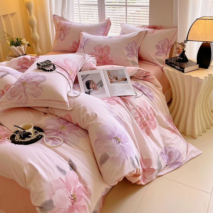 91家纺网 家纺一手货源 找家纺 威布斯家居 2025新款新疆棉全棉纯棉生态加厚磨毛四件套 茶言妙语-粉