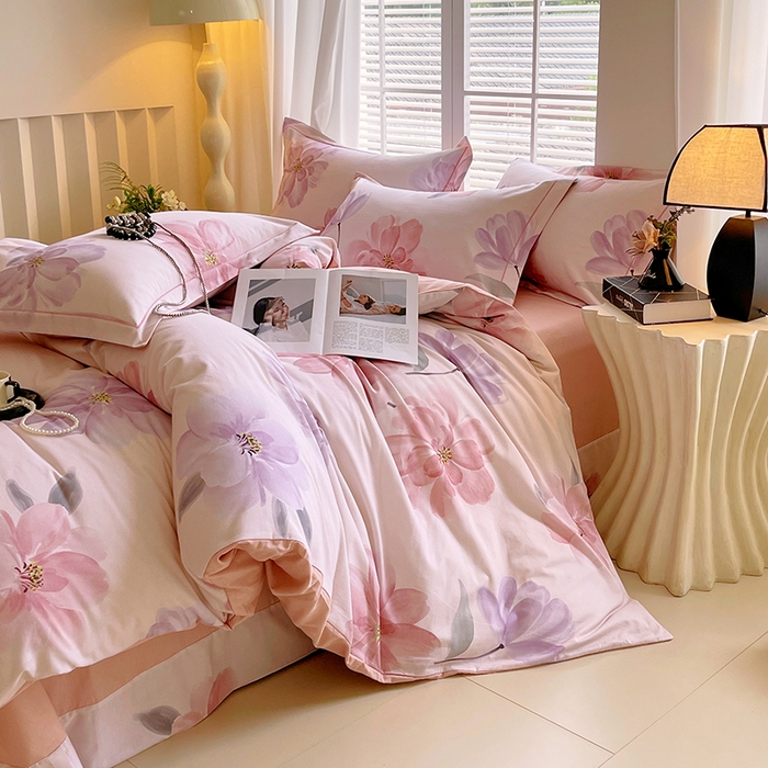 91家纺网 家纺一手货源 找家纺 威布斯家居 2025新款新疆棉全棉纯棉生态加厚磨毛四件套 茶言妙语-粉