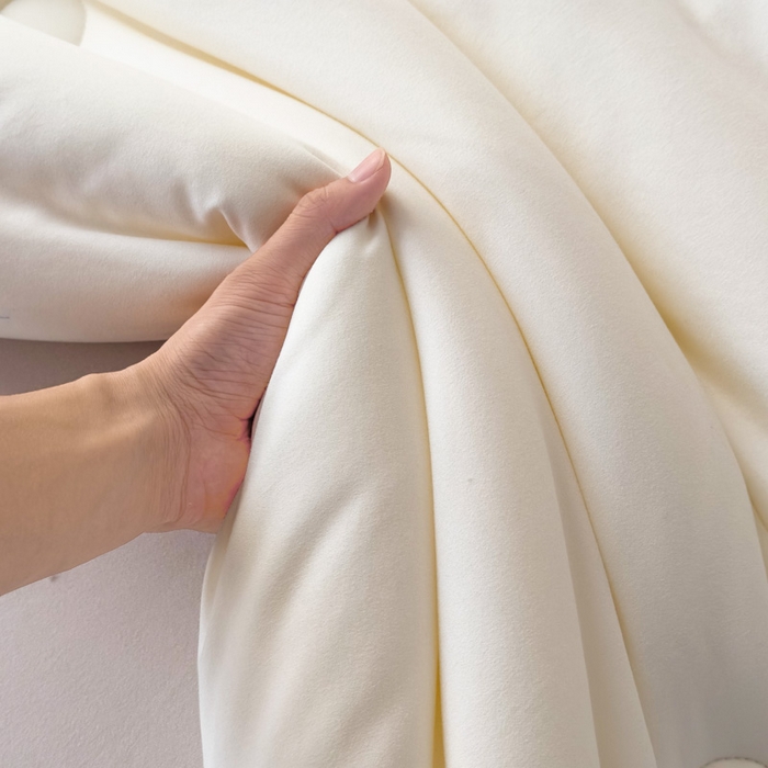 91家纺网 家纺一手货源 找家纺 （总）蓝雀翎 2025新款刺绣羊绒蛋白锁温被被子被芯