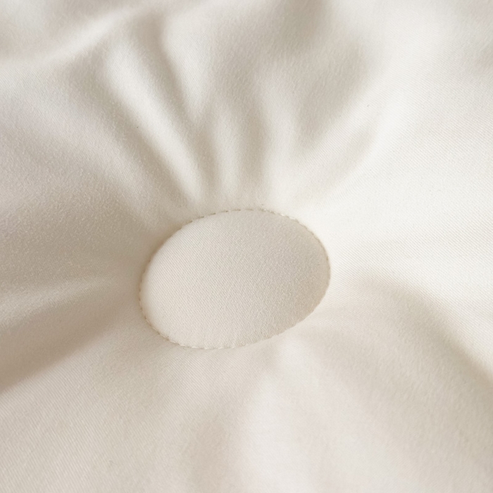 91家纺网 家纺一手货源 找家纺 蓝雀翎 2025新款刺绣羊绒蛋白锁温被被子被芯 极光白