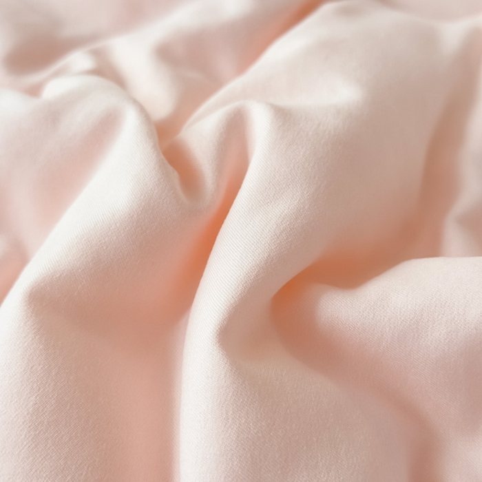 91家纺网 家纺一手货源 找家纺 蓝雀翎 2025新款刺绣羊绒蛋白锁温被被子被芯 黛粉