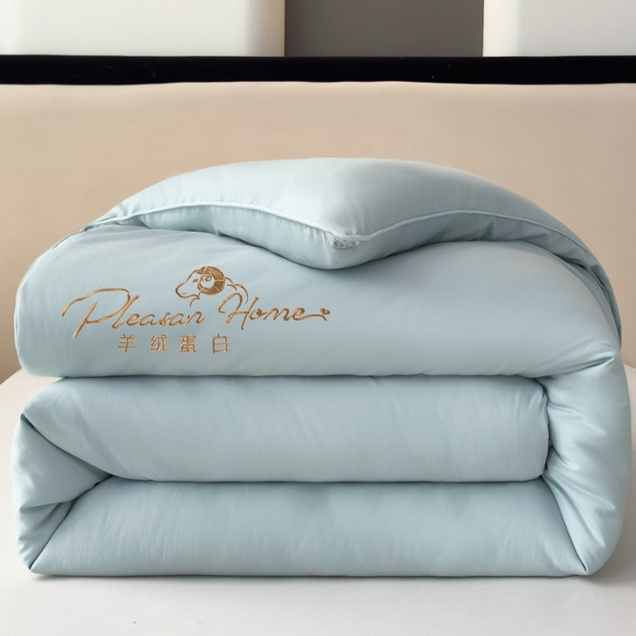 蓝雀翎 2025新款刺绣羊绒蛋白锁温被被子被芯 天空蓝