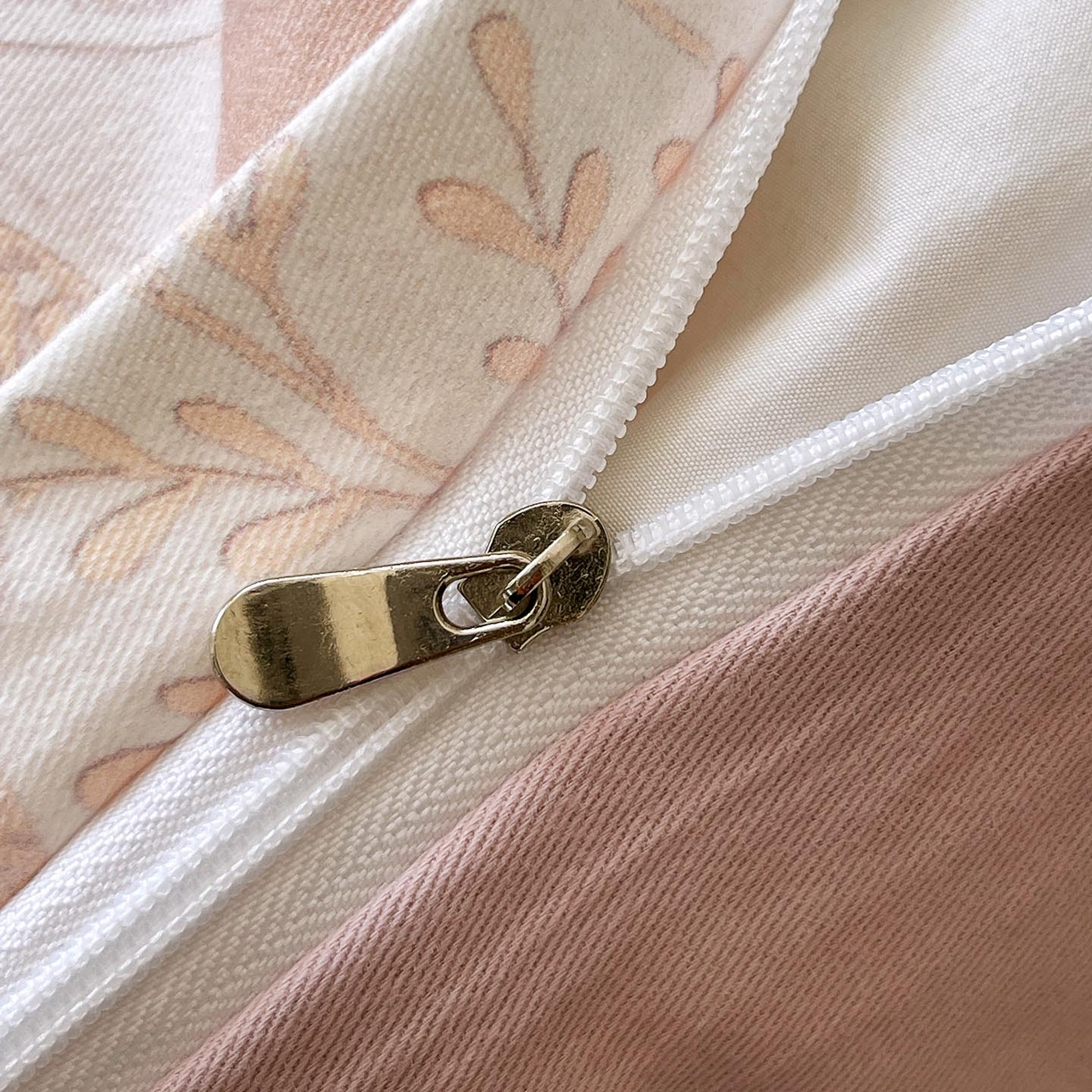 91家纺网 家纺一手货源 找家纺 麦田家纺 2025新款疆大白全棉纯棉加厚生态磨毛四件套 恬觅