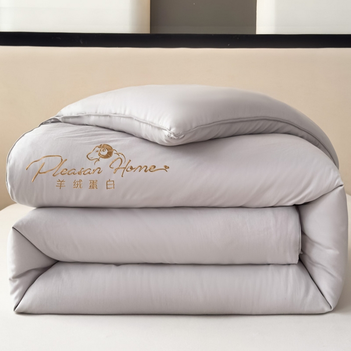 蓝雀翎 2025新款刺绣羊绒蛋白锁温被被子被芯 月光灰