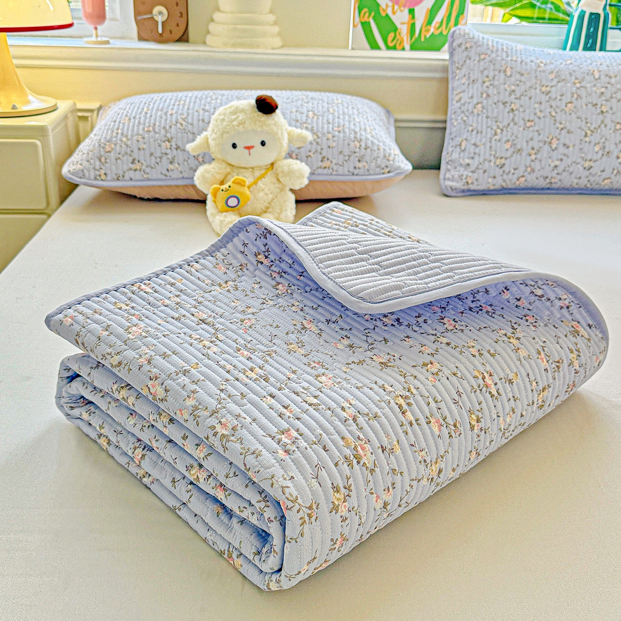 91家纺网 家纺一手货源 找家纺 恒尚居 2025新款双层纱床盖床盖单品单床盖云感夹棉床单床垫软床垫-四季款【系列一】 【紫藤花】双层纱