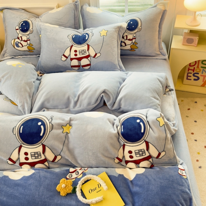 91家纺网 家纺一手货源 找家纺 丝羽坊 2025新款200克加厚小清新牛奶绒床单款 床笠款四件套 被套 太空漫步