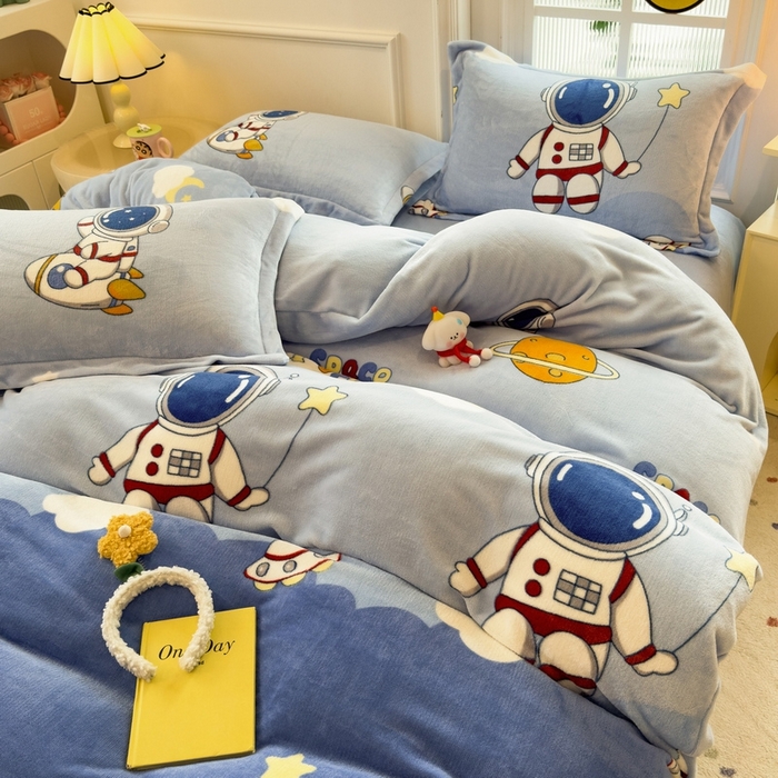 91家纺网 家纺一手货源 找家纺 丝羽坊 2025新款200克加厚小清新牛奶绒床单款 床笠款四件套 被套 太空漫步