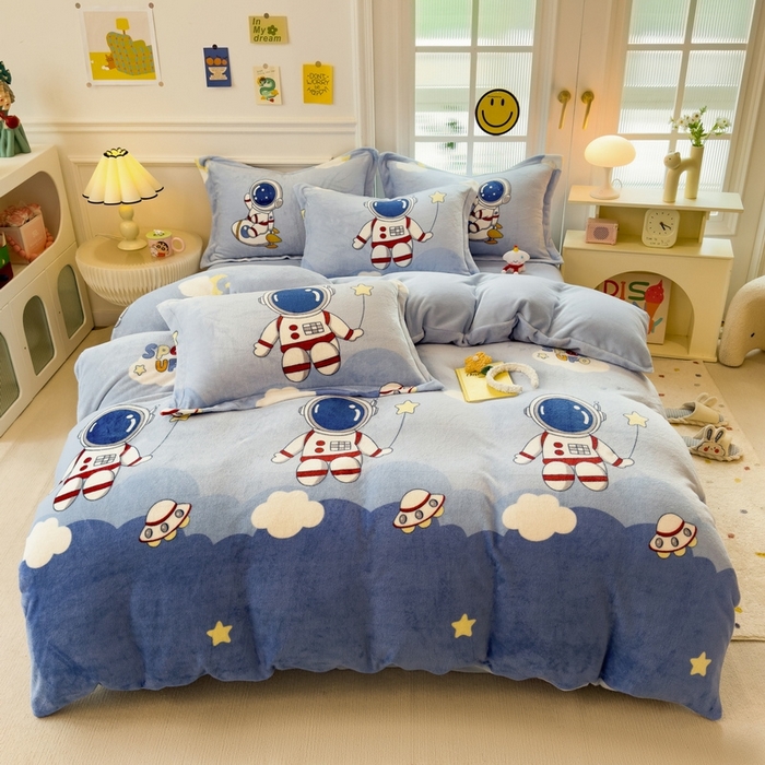 91家纺网 家纺一手货源 找家纺 丝羽坊 2025新款200克加厚小清新牛奶绒床单款 床笠款四件套 被套 太空漫步