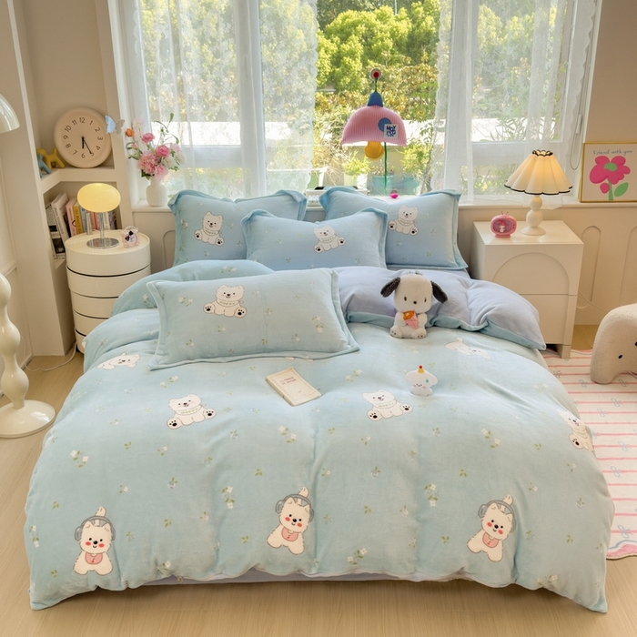 91家纺网 家纺一手货源 找家纺 丝羽坊 2025新款200克加厚小清新牛奶绒床单款 床笠款四件套 被套 淘气宝贝