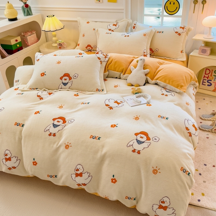 91家纺网 家纺一手货源 找家纺 丝羽坊 2025新款200克加厚小清新牛奶绒床单款 床笠款四件套 被套 小黄鸭