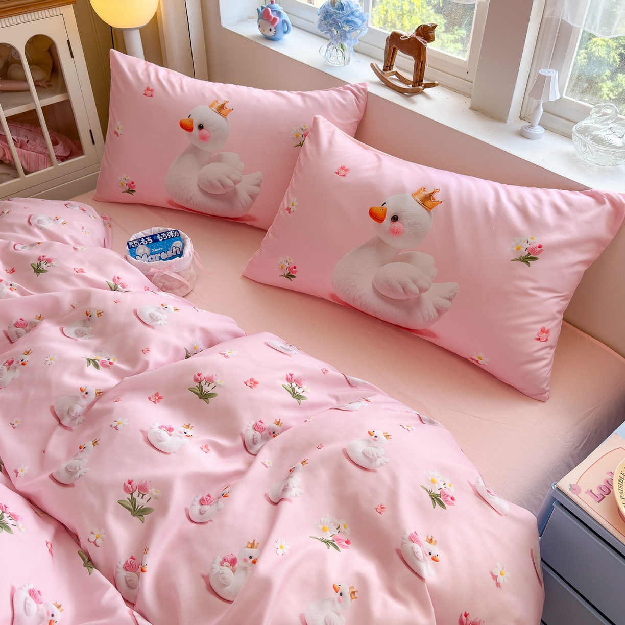 91家纺网 家纺一手货源 找家纺 优卡迪家纺馆 2025新款110克5D数码印花四件套 白天鹅