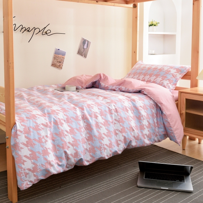 91家纺网 家纺一手货源 找家纺 梦洋家纺 2025新款色布学生款三件套系列--印花款 记忆—粉