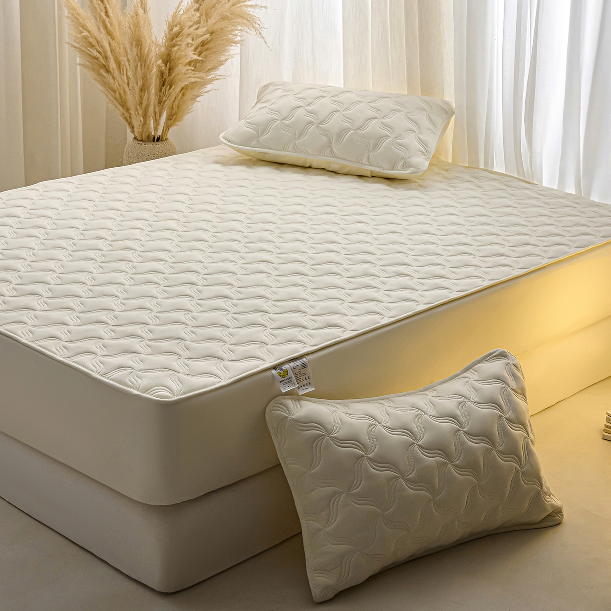 91家纺网 家纺一手货源 找家纺 X猫先生 2025新款A类原棉大豆防水床笠隔尿夹棉床笠床垫保护罩外贸跨境 爱恋-米白