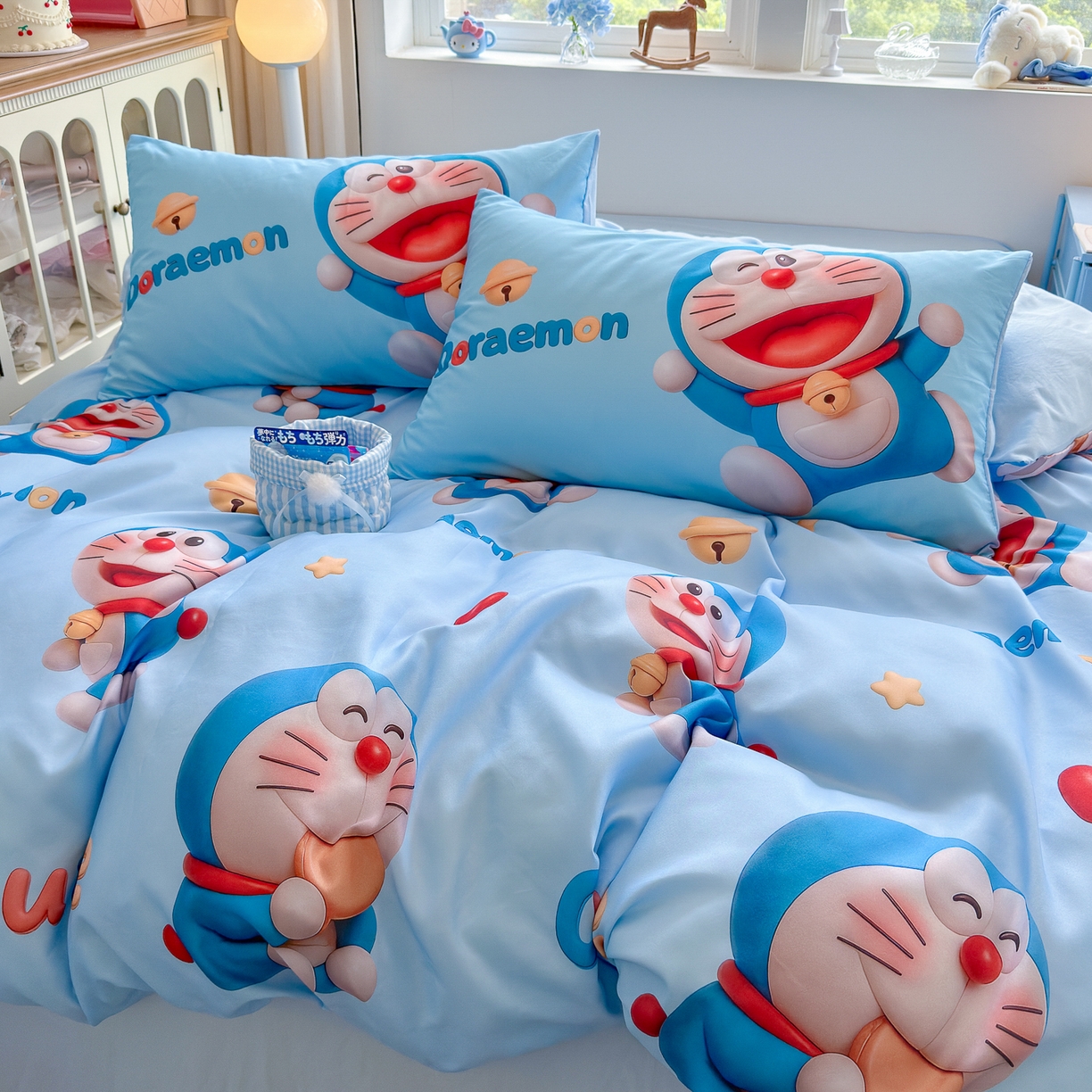 91家纺网 家纺一手货源 找家纺 优卡迪家纺馆 2025新款110克5D数码印花四件套 开心蓝猫