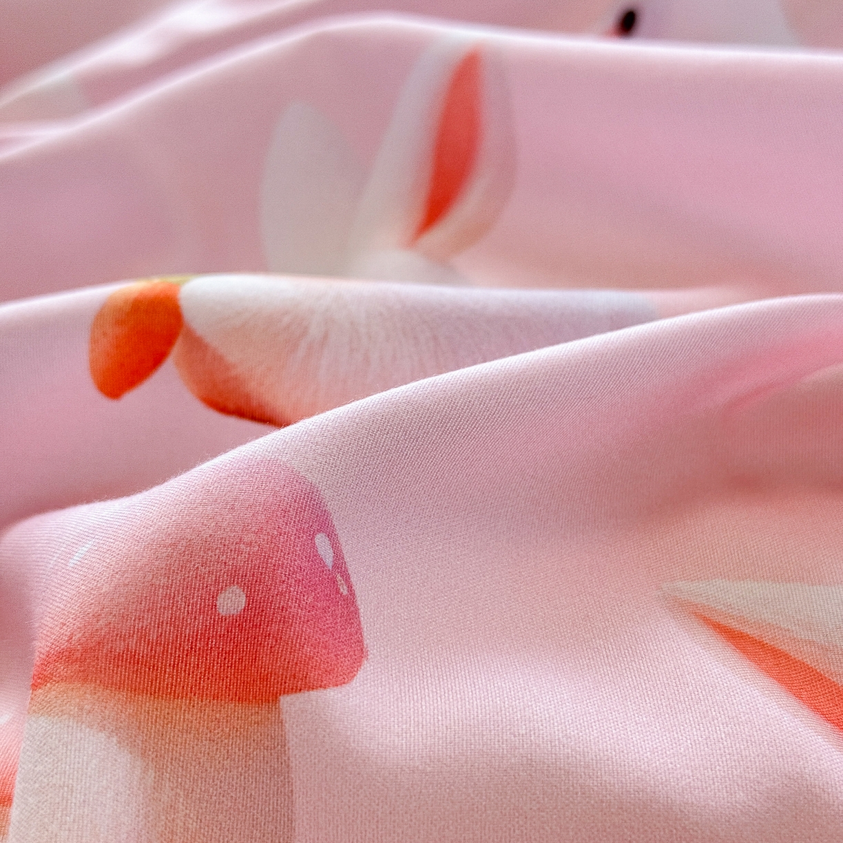 91家纺网 家纺一手货源 找家纺 优卡迪家纺馆 2025新款110克5D数码印花四件套 萝卜小兔