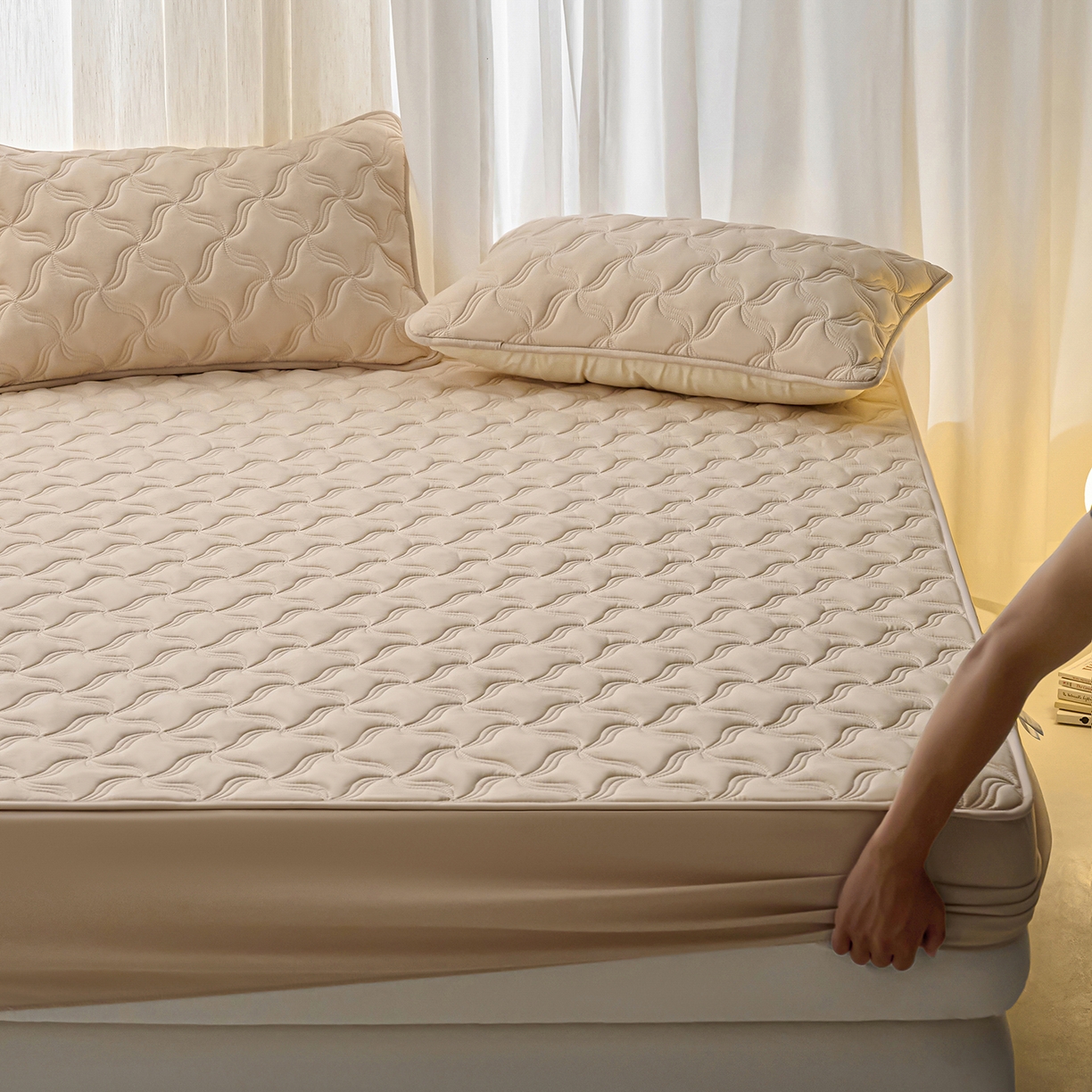 91家纺网 家纺一手货源 找家纺 X猫先生 2025新款A类原棉大豆防水床笠隔尿夹棉床笠床垫保护罩外贸跨境 爱恋-卡其