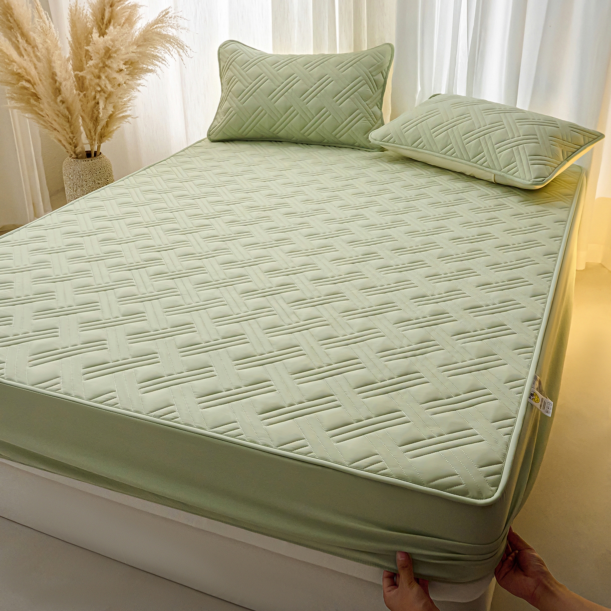 91家纺网 家纺一手货源 找家纺 X猫先生 2025新款A类原棉大豆防水床笠隔尿夹棉床笠床垫保护罩外贸跨境 迷宫-草绿