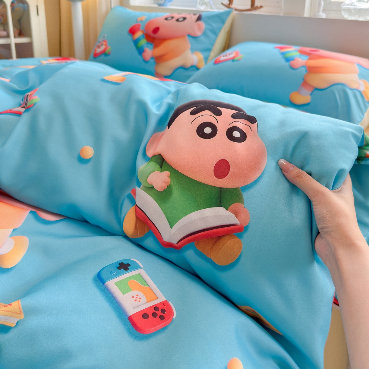 91家纺网 家纺一手货源 找家纺 优卡迪家纺馆 2025新款110克5D数码印花四件套 小新爱学习