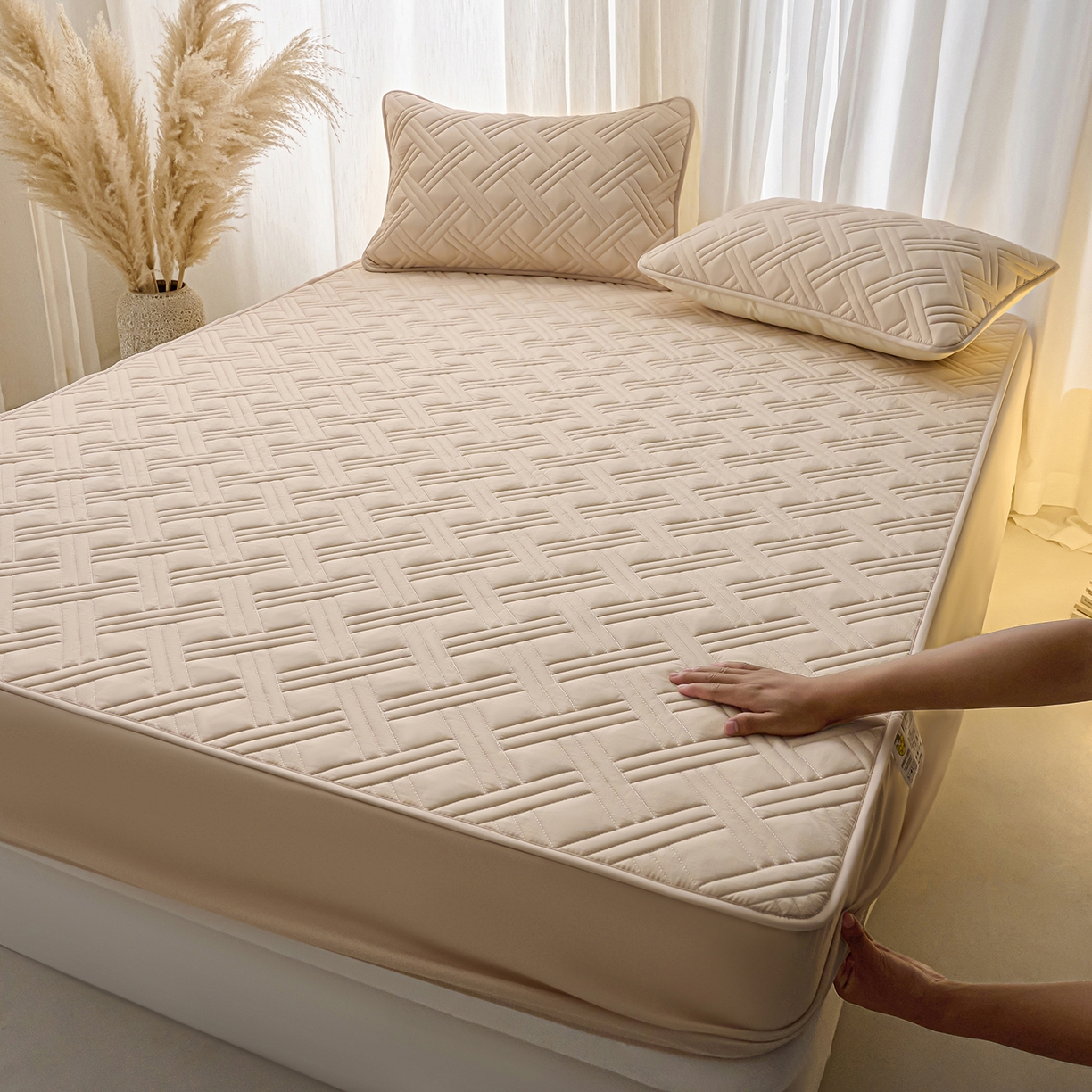 91家纺网 家纺一手货源 找家纺 X猫先生 2025新款A类原棉大豆防水床笠隔尿夹棉床笠床垫保护罩外贸跨境 迷宫-卡其