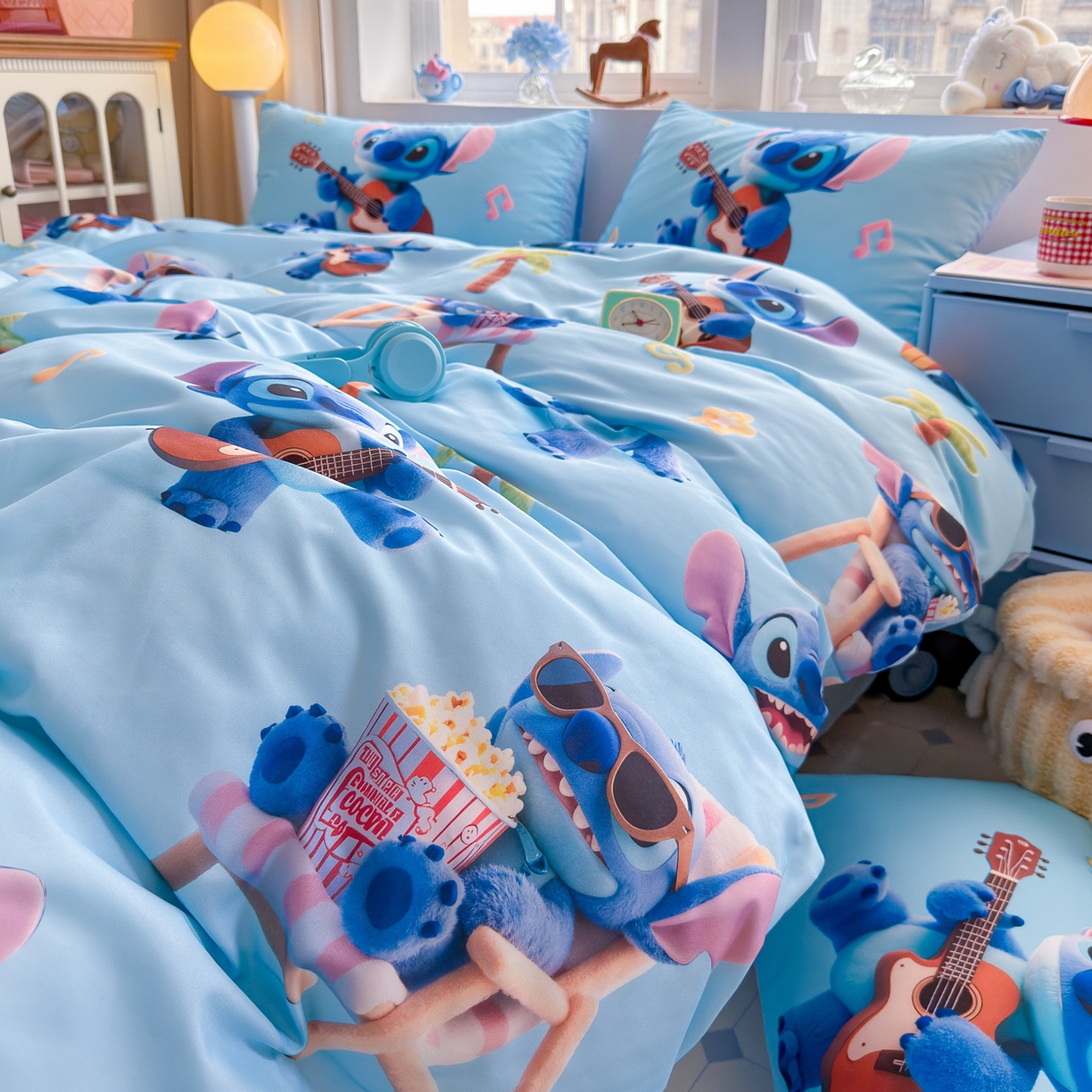 91家纺网 家纺一手货源 找家纺 优卡迪家纺馆 2025新款110克5D数码印花四件套 休闲史迪奇-蓝