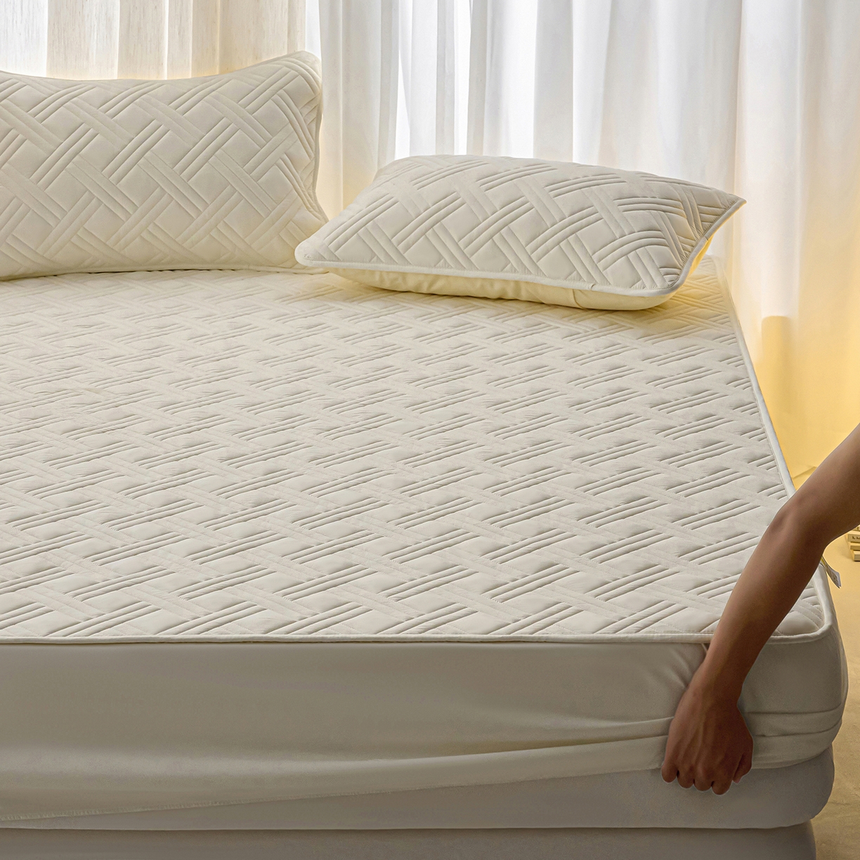 91家纺网 家纺一手货源 找家纺 X猫先生 2025新款A类原棉大豆防水床笠隔尿夹棉床笠床垫保护罩外贸跨境 迷宫-米白