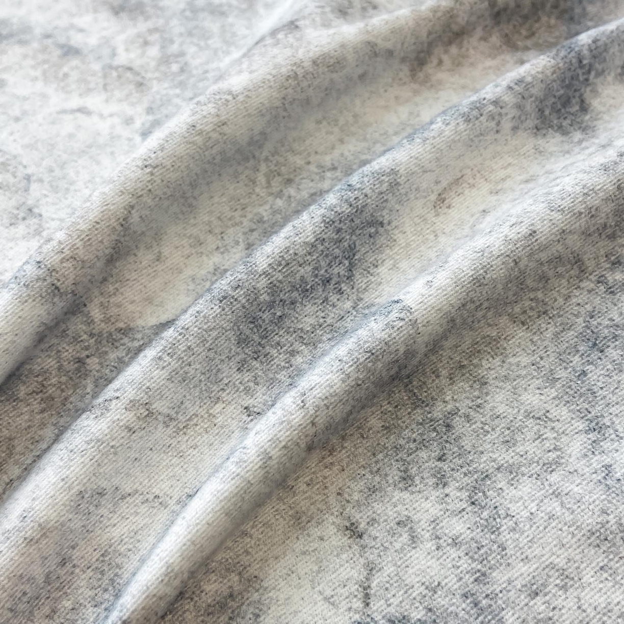 91家纺网 家纺一手货源 找家纺 麦田家纺 2025新款全棉纯棉轻奢加厚磨毛纽扣款四件套 雾林-浅灰