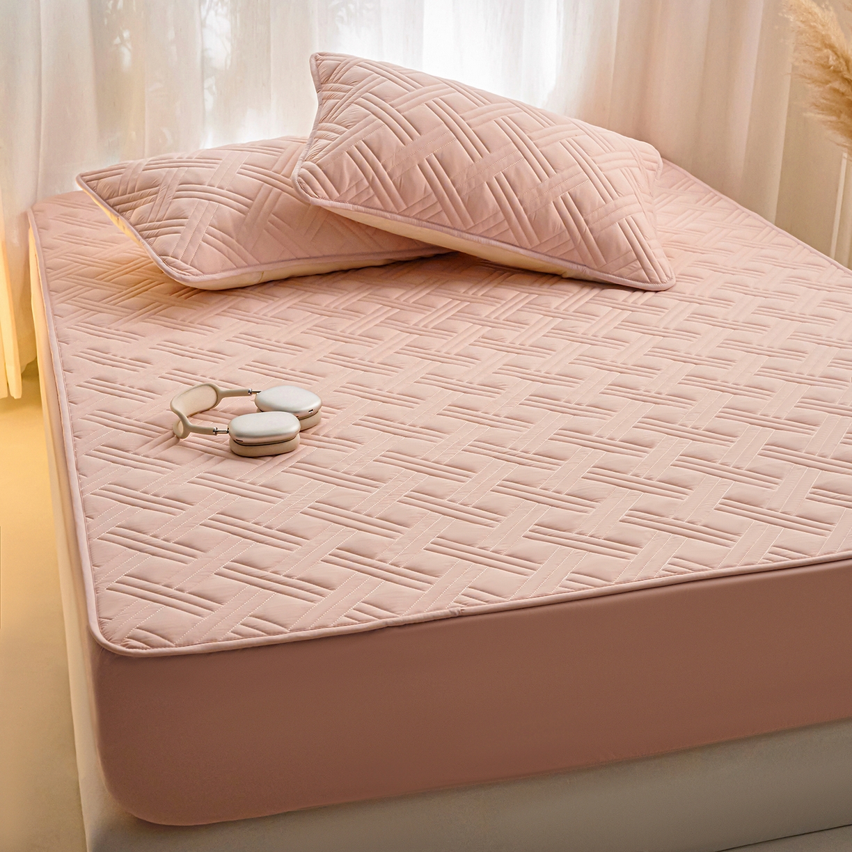 X猫先生 2025新款A类原棉大豆防水床笠隔尿夹棉床笠床垫保护罩外贸跨境 迷宫-玉粉